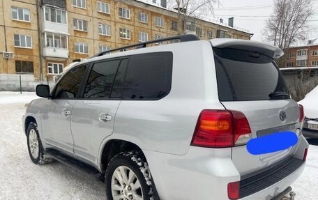 Toyota Land Cruiser 200, 2009 год, 2 500 000 рублей, 4 фотография