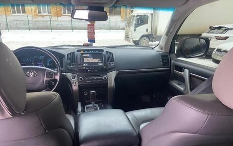 Toyota Land Cruiser 200, 2009 год, 2 500 000 рублей, 8 фотография