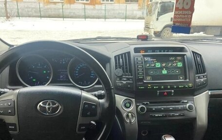 Toyota Land Cruiser 200, 2009 год, 2 500 000 рублей, 12 фотография