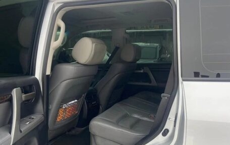 Toyota Land Cruiser 200, 2009 год, 2 500 000 рублей, 9 фотография