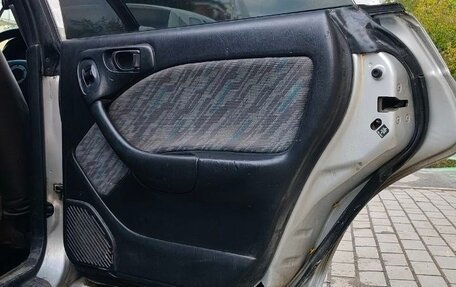 Subaru Legacy VII, 1997 год, 200 000 рублей, 9 фотография