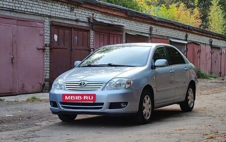 Toyota Corolla, 2004 год, 600 000 рублей, 3 фотография