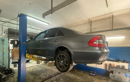 Mercedes-Benz E-Класс, 2008 год, 1 270 000 рублей, 15 фотография