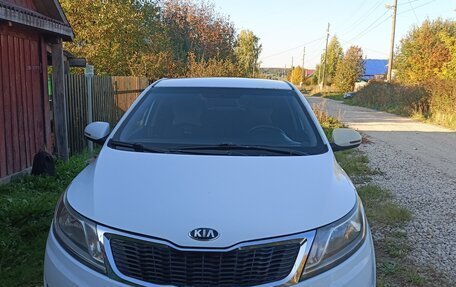 KIA Rio III рестайлинг, 2013 год, 675 000 рублей, 3 фотография
