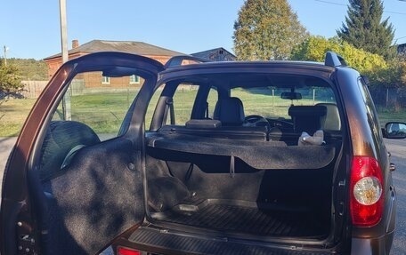 Chevrolet Niva I рестайлинг, 2011 год, 430 000 рублей, 6 фотография