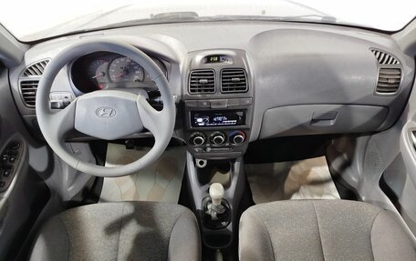 Hyundai Accent II, 2008 год, 385 000 рублей, 15 фотография