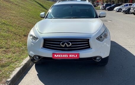 Infiniti FX II, 2013 год, 2 450 000 рублей, 1 фотография