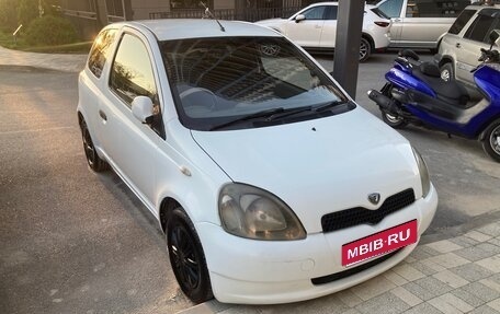 Toyota Vitz, 1999 год, 350 000 рублей, 1 фотография