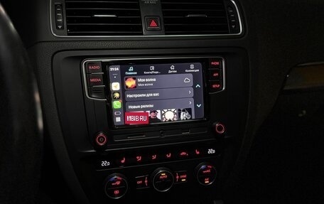 Volkswagen Jetta VI, 2018 год, 1 600 000 рублей, 15 фотография