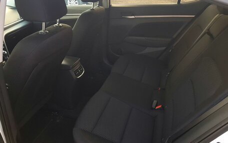 Hyundai Elantra VI рестайлинг, 2020 год, 1 650 000 рублей, 17 фотография