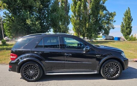 Mercedes-Benz M-Класс AMG, 2011 год, 2 500 000 рублей, 13 фотография