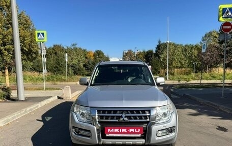Mitsubishi Pajero IV, 2014 год, 3 400 000 рублей, 2 фотография