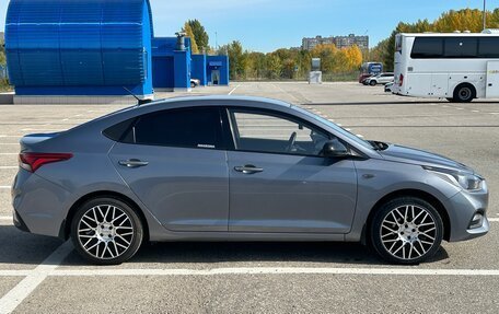 Hyundai Solaris II рестайлинг, 2017 год, 1 120 000 рублей, 4 фотография