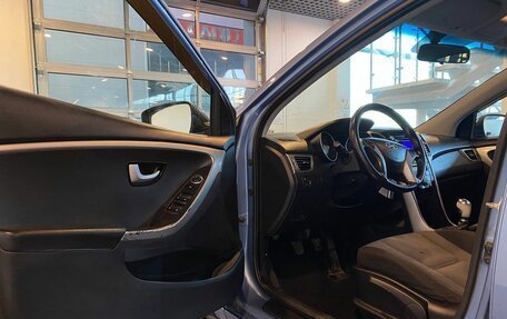 Hyundai i30 II рестайлинг, 2013 год, 800 000 рублей, 21 фотография