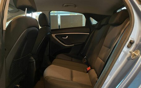 Hyundai i30 II рестайлинг, 2013 год, 800 000 рублей, 25 фотография