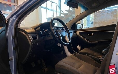 Hyundai i30 II рестайлинг, 2013 год, 800 000 рублей, 23 фотография