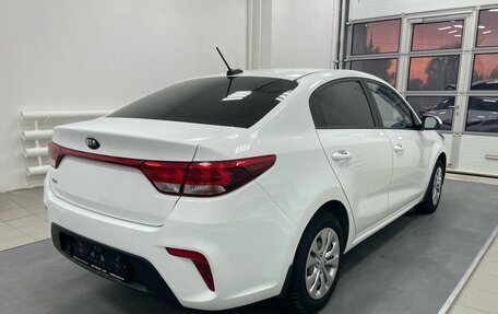 KIA Rio IV, 2017 год, 1 290 000 рублей, 5 фотография