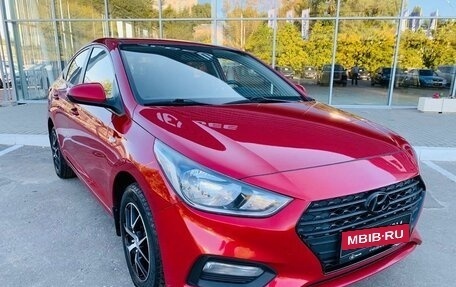 Hyundai Solaris II рестайлинг, 2018 год, 1 150 000 рублей, 3 фотография