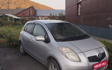 Toyota Vitz, 2005 год, 450 000 рублей, 1 фотография