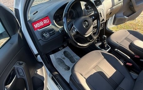 Volkswagen Polo VI (EU Market), 2016 год, 1 230 000 рублей, 3 фотография