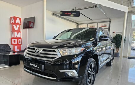 Toyota Highlander III, 2011 год, 2 485 000 рублей, 2 фотография