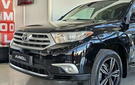 Toyota Highlander III, 2011 год, 2 485 000 рублей, 3 фотография