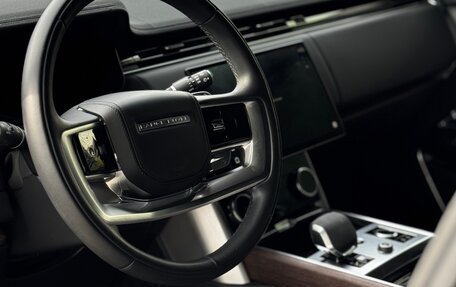 Land Rover Range Rover IV рестайлинг, 2022 год, 15 800 000 рублей, 13 фотография