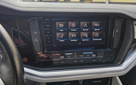 Volkswagen Touareg III, 2019 год, 4 800 000 рублей, 5 фотография
