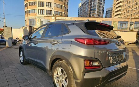 Hyundai Kona I, 2020 год, 1 690 000 рублей, 9 фотография