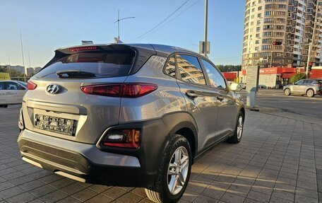 Hyundai Kona I, 2020 год, 1 690 000 рублей, 5 фотография