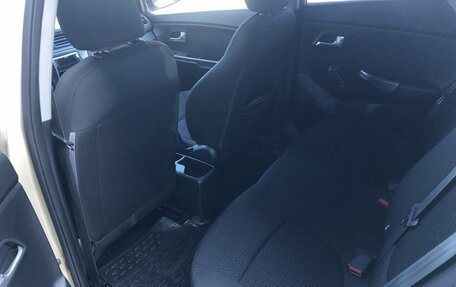 KIA Rio III рестайлинг, 2012 год, 820 000 рублей, 10 фотография