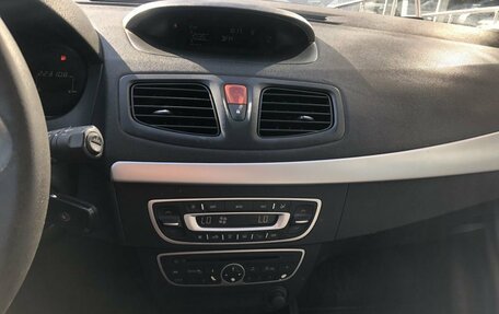 Renault Megane III, 2010 год, 630 000 рублей, 12 фотография