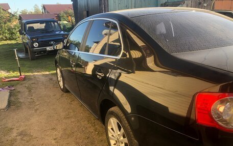 Volkswagen Jetta VI, 2008 год, 650 000 рублей, 17 фотография
