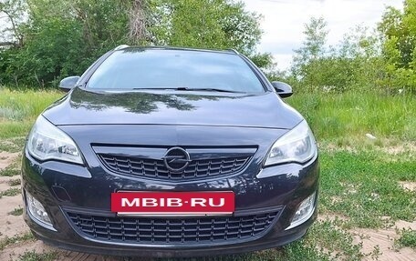 Opel Astra J, 2011 год, 1 000 000 рублей, 5 фотография