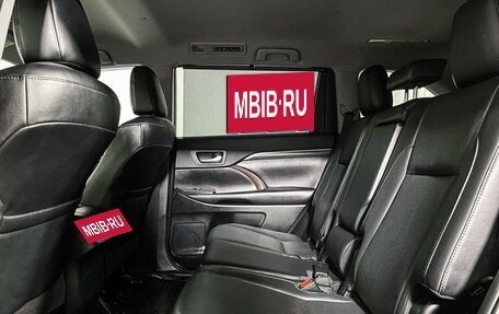Toyota Highlander III, 2019 год, 3 697 000 рублей, 10 фотография