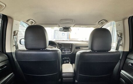 Mitsubishi Outlander III рестайлинг 3, 2015 год, 1 800 000 рублей, 7 фотография