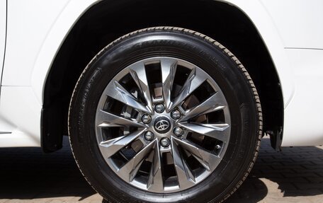 Toyota Land Cruiser, 2022 год, 9 850 000 рублей, 9 фотография