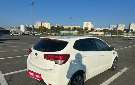 KIA Rio III рестайлинг, 2016 год, 999 999 рублей, 10 фотография