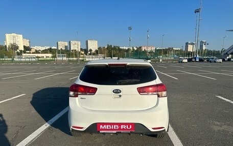 KIA Rio III рестайлинг, 2016 год, 999 999 рублей, 9 фотография