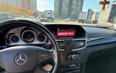 Mercedes-Benz E-Класс, 2011 год, 1 900 000 рублей, 7 фотография