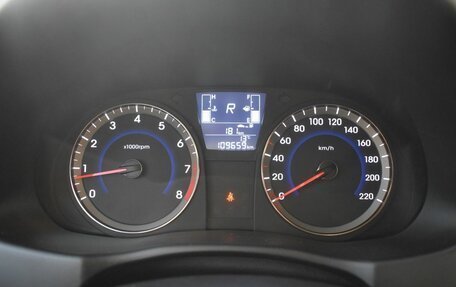 Hyundai Solaris II рестайлинг, 2015 год, 990 000 рублей, 13 фотография