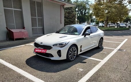 KIA Stinger I, 2018 год, 2 850 000 рублей, 1 фотография