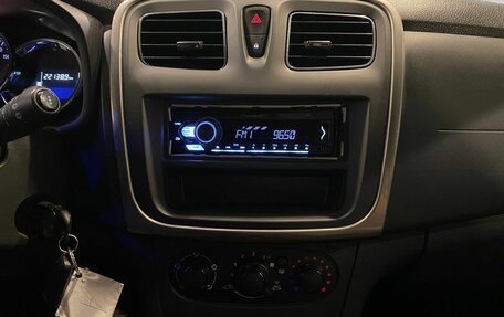 Renault Sandero II рестайлинг, 2019 год, 850 000 рублей, 10 фотография