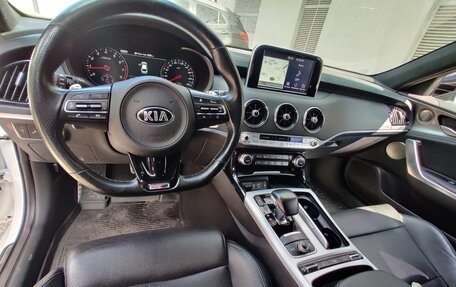 KIA Stinger I, 2018 год, 2 850 000 рублей, 11 фотография