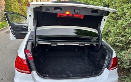 Mercedes-Benz E-Класс, 2013 год, 1 850 000 рублей, 10 фотография