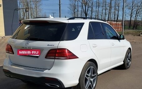 Mercedes-Benz GLE, 2017 год, 2 200 000 рублей, 10 фотография