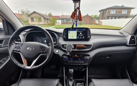 Hyundai Tucson III, 2018 год, 2 050 000 рублей, 6 фотография