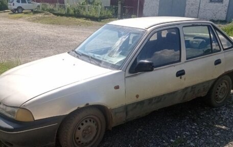 Daewoo Nexia I рестайлинг, 1998 год, 60 000 рублей, 2 фотография