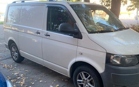 Volkswagen Transporter T5 рестайлинг, 2013 год, 1 290 000 рублей, 2 фотография