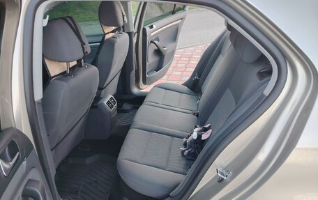 Volkswagen Jetta VI, 2009 год, 600 000 рублей, 8 фотография